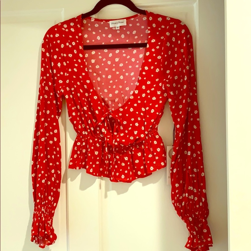 NWT Privacy please patterned top ❤️